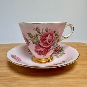 Windsor Bone China “Rosa Elegans” Pink Rose Teacup & Saucer • England 🌸